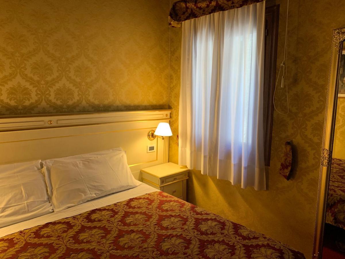 Отель Casa Margot Венеция Экстерьер фото